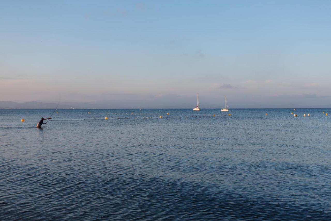 Appartements Acces Prive Plage De La Bergerie Hyères Buitenkant foto